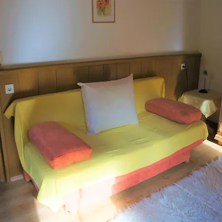 Apartment Apartment In Fuegen Near Hochzillertal Skiing, Cleaning Included Fuegen
