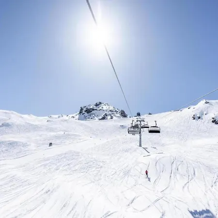 Apartment In Fuegen Near Hochzillertal Skiing, Cleaning Included * Fuegen