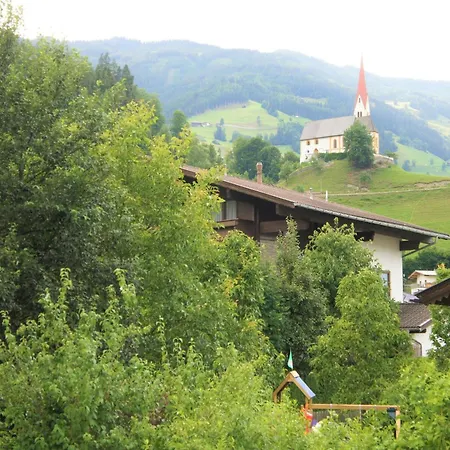 Apartment In Fuegen Near Hochzillertal Skiing, Cleaning Included Apartment