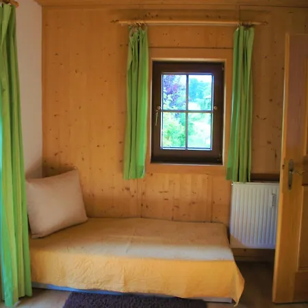 Apartment In Fuegen Near Hochzillertal Skiing, Cleaning Included Fuegen