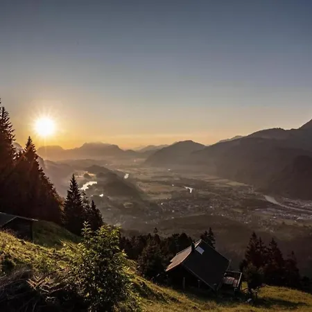 Apartment In Fuegen Near Hochzillertal Skiing, Cleaning Included * Fuegen